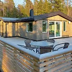 3 Bedroom Lovely In Vatnestrom *