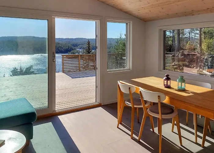3 Bedroom Lovely In Vatnestrom Casa de Férias Svaland
