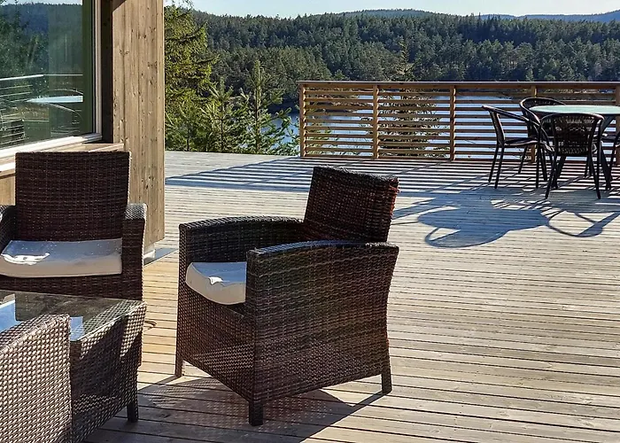 Casa de Férias 3 Bedroom Lovely In Vatnestrom Svaland