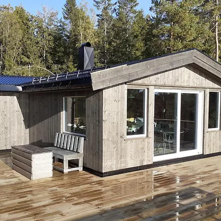 3 Bedroom In Vatnestrom *