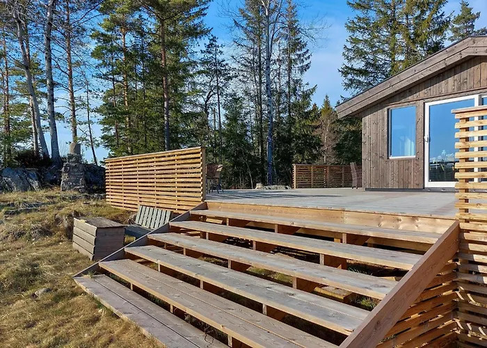 3 Bedroom Lovely In Vatnestrom Svaland